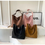 Lkblock 2024 New Suede Armpit Retro Wide Shoulder Strap Lazy Wind Large Capacity Soft Leather Shoulder Tote Bag